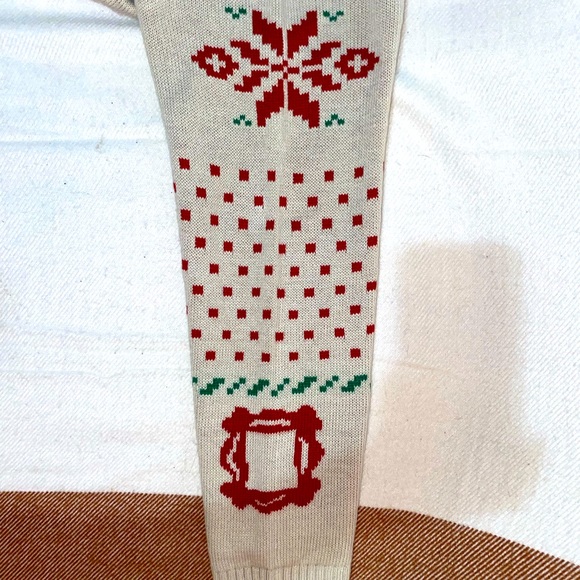 NWOT Friends Christmas Sweater Men’s Size L - Picture 6 of 6